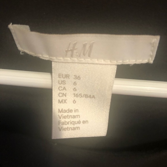 H & M little black dress. - Picture 3 of 3